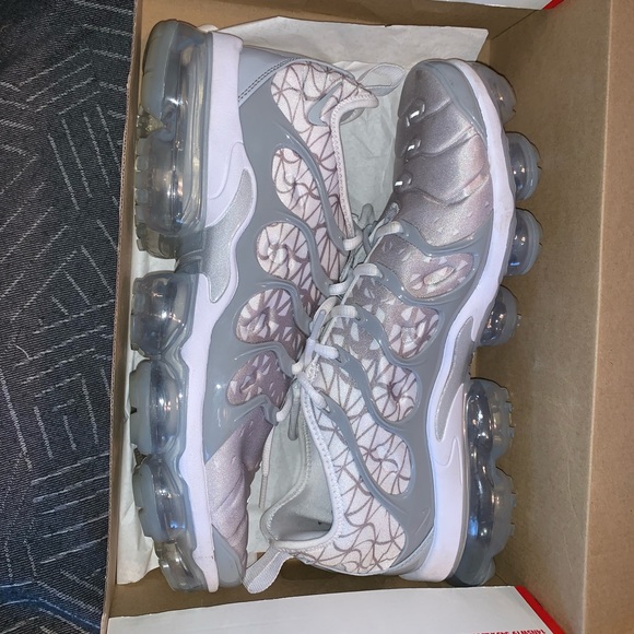 Nike Air vapormax plus - Picture 1 of 5
